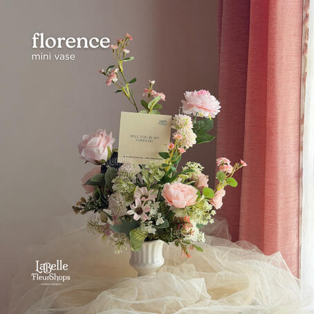 Florence's Mini Vase